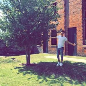 Meet your Posher, Joel